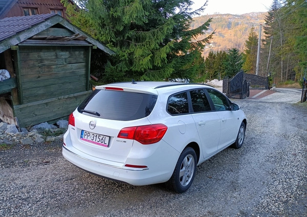 Opel Astra cena 24900 przebieg: 238500, rok produkcji 2015 z Szczyrk małe 46